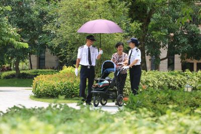 高端物業(yè)服務(wù) 定義卓越物業(yè)管理的核心標(biāo)準(zhǔn)